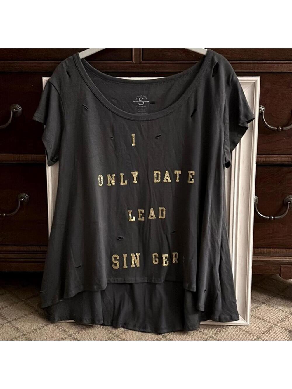 In Love with Strangers distressed gray flowy boho T-shirt  w gold details XS
